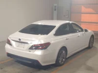 Toyota CROWN лот № 6130 оценка 4  с аукциона в Японии 1