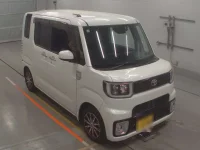 Toyota PIXIS MEGA лот № 115 оценка 4.5  с аукциона в Японии 4