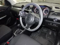 Suzuki SWIFT лот № 3081 оценка 4  с аукциона в Японии 2