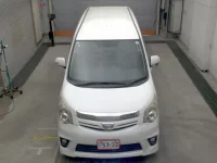 Toyota NOAH лот № 3083 оценка R  с аукциона в Японии 5