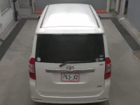 Toyota NOAH лот № 3083 оценка R  с аукциона в Японии 6