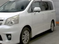 Toyota NOAH лот № 3083 оценка R  с аукциона в Японии 3