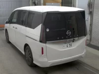 Nissan SERENA лот № 6071 оценка 4  с аукциона в Японии 1