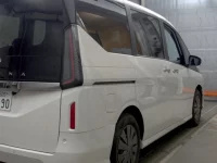Nissan SERENA лот № 6071 оценка 4  с аукциона в Японии 4