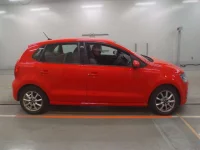 Volkswagen POLO лот № 38169 оценка 4  с аукциона в Японии 2