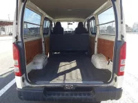 Toyota HIACE VAN лот № 30210 оценка R  с аукциона в Японии 8