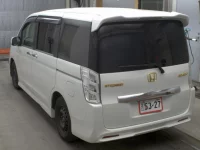 Honda STEP WAGON лот № 3085 оценка 4  с аукциона в Японии 1