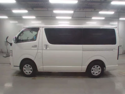 Toyota REGIUS ACE VAN