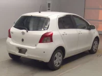 Toyota VITZ лот № 74053 оценка 3.5  с аукциона в Японии 1