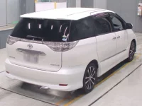 Toyota ESTIMA лот № 30145 оценка 4  с аукциона в Японии 1