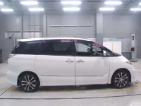 Toyota ESTIMA лот № 30145 оценка 4  с аукциона в Японии 2