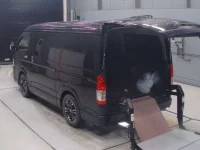 Toyota HIACE VAN лот № 30146 оценка 3.5  с аукциона в Японии 5