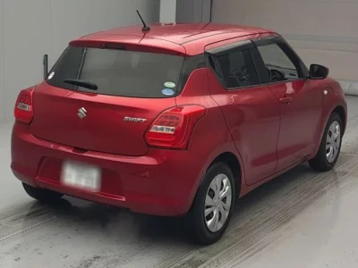 Suzuki SWIFT  с аукциона в Японии