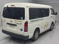 Toyota HIACE лот № 262 оценка 3  с аукциона в Японии 1