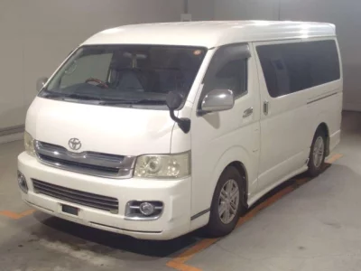Toyota HIACE  с аукциона в Японии