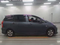 Toyota WISH лот № 30232 оценка 3.5  с аукциона в Японии 2