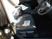 Toyota COROLLA SPORT лот № 30162 оценка 4  с аукциона в Японии 7