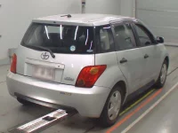 Toyota IST лот № 30235 оценка 3  с аукциона в Японии 1