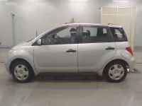 Toyota IST лот № 30235 оценка 3  с аукциона в Японии 3