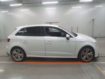 Audi A3  с аукциона в Японии