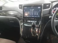 Toyota ALPHARD лот № 30238 оценка 4  с аукциона в Японии 8