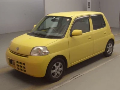 Daihatsu Esse
