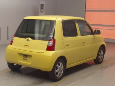 Daihatsu Esse