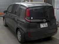 Toyota SIENTA лот № 6098 оценка R  с аукциона в Японии 1