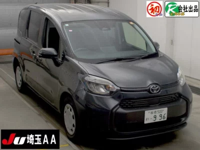 Toyota SIENTA  с аукциона в Японии