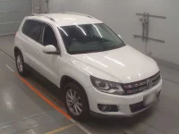 Volkswagen TIGUAN лот № 38203 оценка 3  с аукциона в Японии 4