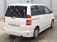 Toyota NOAH лот № 3150 оценка 3  с аукциона в Японии 1