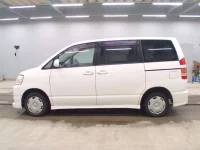 Toyota NOAH лот № 3150 оценка 3  с аукциона в Японии 3