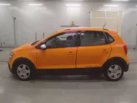 Volkswagen CROSS POLO лот № 38209 оценка 4.5  с аукциона в Японии 3