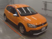 Volkswagen CROSS POLO лот № 38209 оценка 4.5  с аукциона в Японии 4