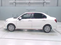 Toyota COROLLA AXIO лот № 30169 оценка 3.5  с аукциона в Японии 3