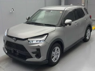Toyota RAIZE  с аукциона в Японии