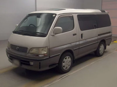 Toyota HIACE  с аукциона в Японии