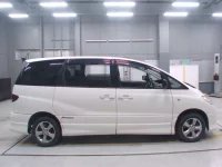 Toyota ESTIMA лот № 30186 оценка 4  с аукциона в Японии 2