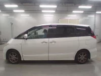 Toyota ESTIMA лот № 30261 оценка 3.5  с аукциона в Японии 3