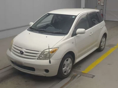 Toyota IST