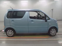 Suzuki WAGON R лот № 190 оценка 3.5  с аукциона в Японии 2