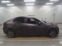 Mazda AXELA лот № 30269 оценка 4  с аукциона в Японии 2