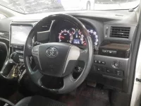 Toyota VELLFIRE лот № 30277 оценка 3.5  с аукциона в Японии 6