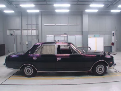 Toyota CENTURY  с аукциона в Японии
