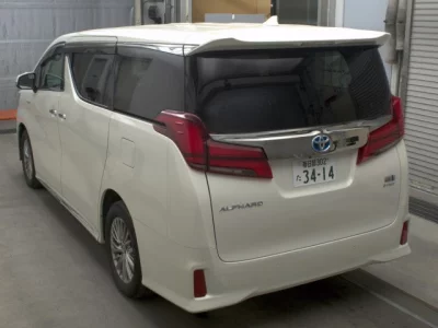 Toyota ALPHARD  с аукциона в Японии