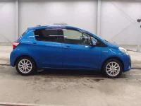 Toyota VITZ лот № 3187 оценка 3.5  с аукциона в Японии 2