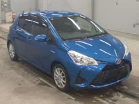 Toyota VITZ лот № 3187 оценка 3.5  с аукциона в Японии 4
