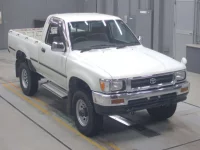 Toyota HILUX лот № 30213 оценка 3  с аукциона в Японии 4