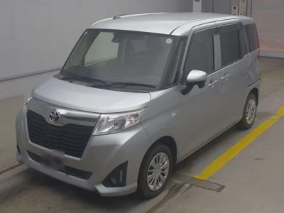 Toyota ROOMY  с аукциона в Японии