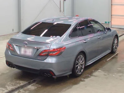 Toyota CROWN  с аукциона в Японии